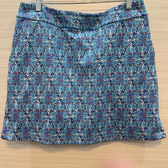 Vineyard Vines Blue Patterned Mini Skirt w shorts Performance Resort Wear Size M - Picture 1 of 8